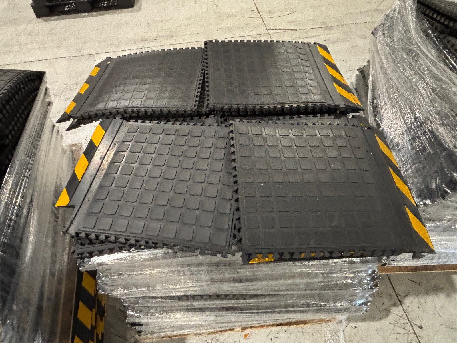 2nd Shift Hog Heaven 18x18" Anti-Static Anti-Fatigue Modular Floor Tiles LOT 400 - Maverick Industrial Sales