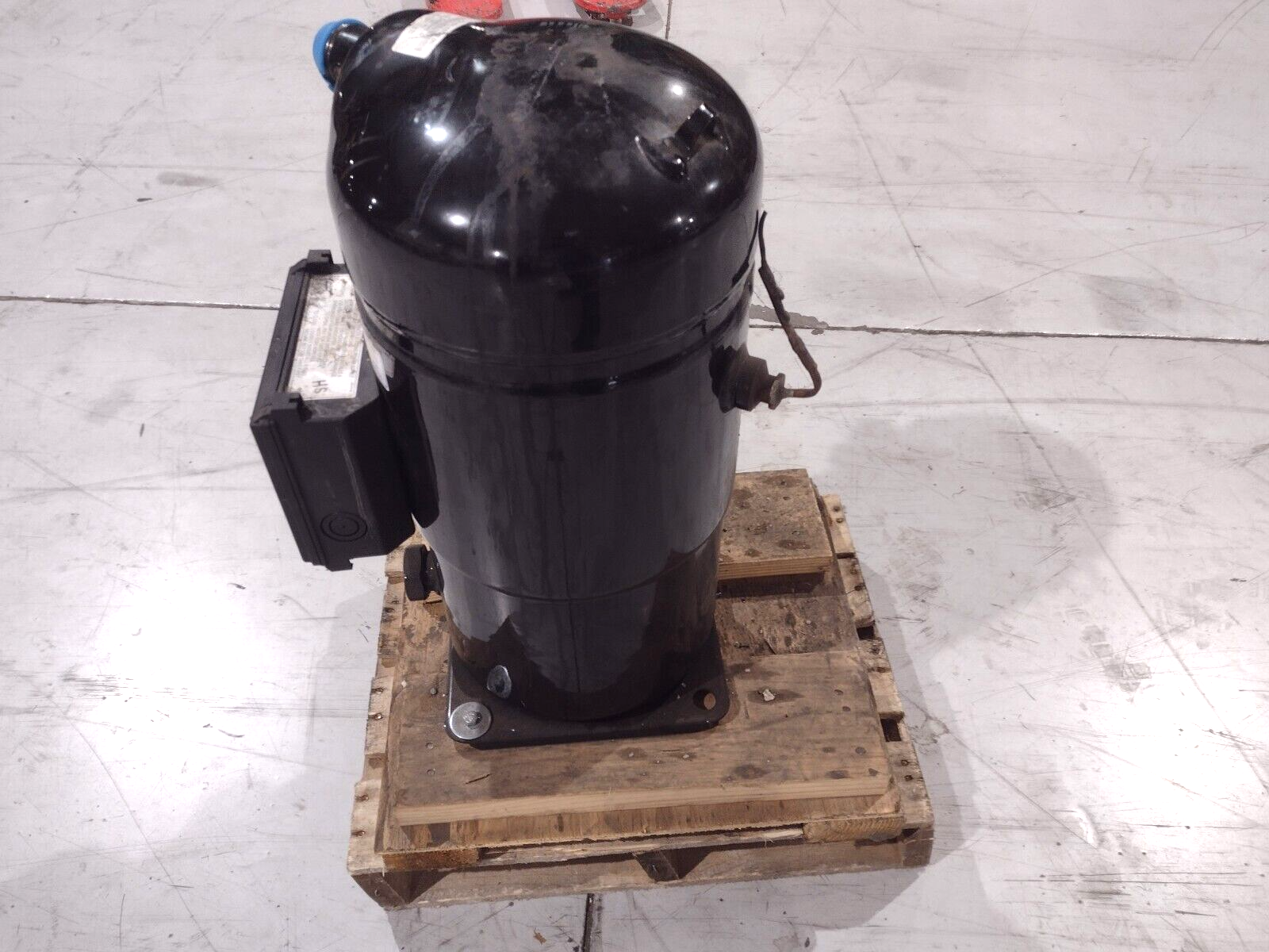 Emerson Copeland Scroll ZF48K4E-TWD-951 Hermetic Scroll Compressor 460/3/60 POE - Maverick Industrial Sales
