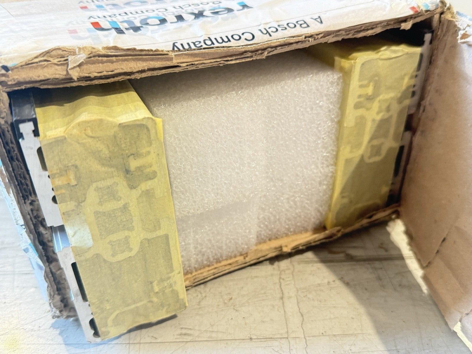 Bosch Rexroth 3842994889 Conveyor Section ST 2/R-100 2m Length - Maverick Industrial Sales