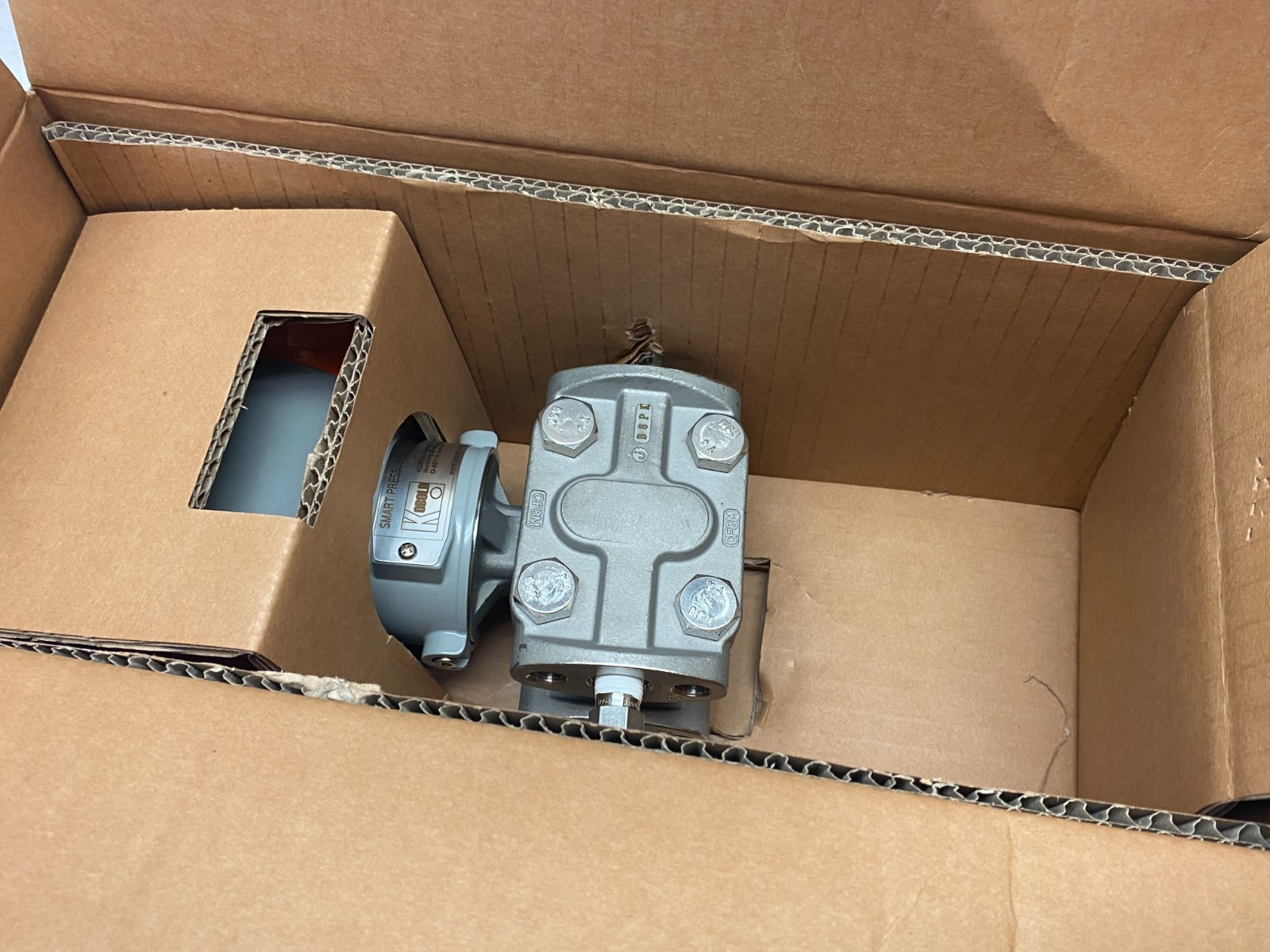 Kobold PAD-DEE7S2NS00 Heavy-Duty Smart Differential Pressure Transmitter - Maverick Industrial Sales