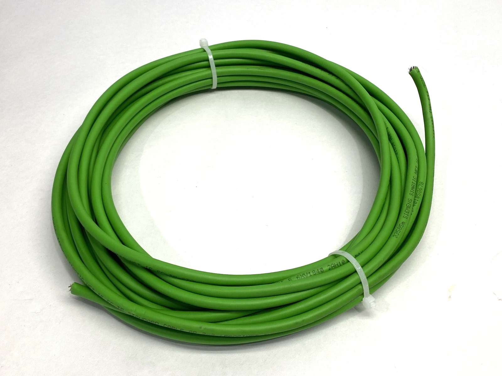Siemens AXV18402AH10 Industrial Ethernet FC TP Trailing Cable CUT TO 30' - Maverick Industrial Sales