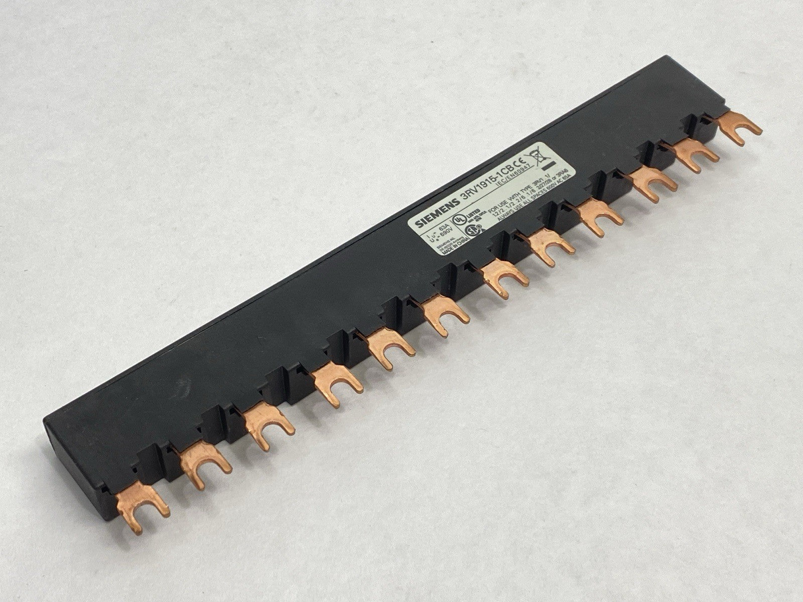 Siemens 3RV1915-1CB Busbar 3-Phase 600VAC 65A - Maverick Industrial Sales