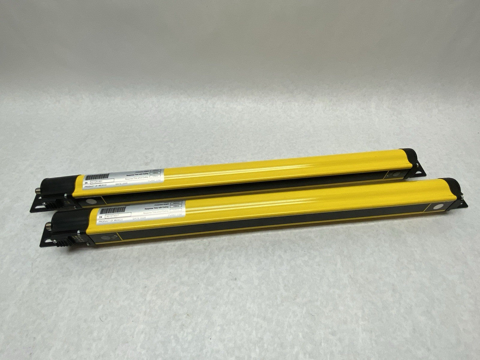 Allen Bradley 440L-P4JL0480YA GuardShield Safety Light Curtain Set, 48-Beams - Maverick Industrial Sales