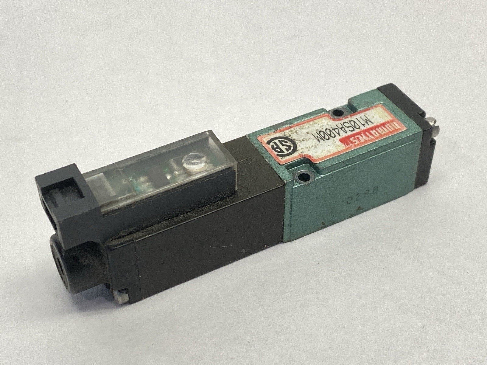 M10SA400M | Numatics Pneumatic Solenoid Valve 24VDC - Used - Maverick Industrial Sales