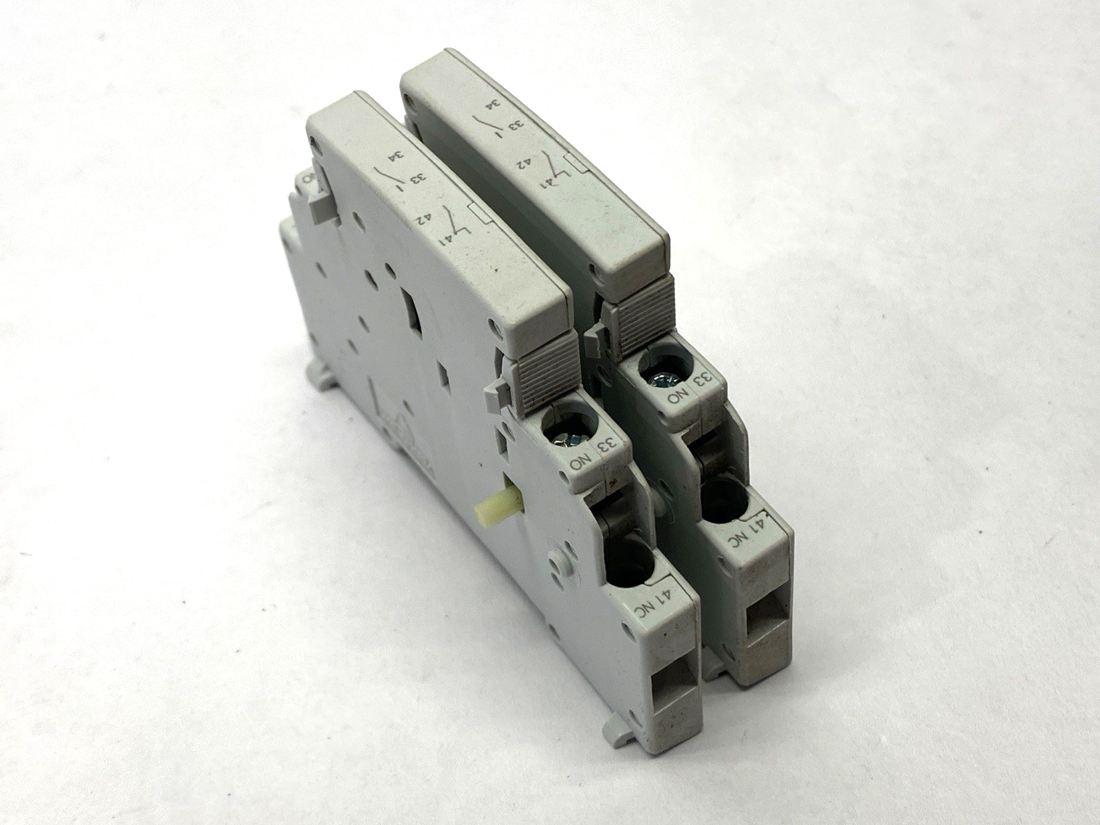 Siemens 3RV1901-1A Auxiliary Switch LOT OF 2 - Maverick Industrial Sales