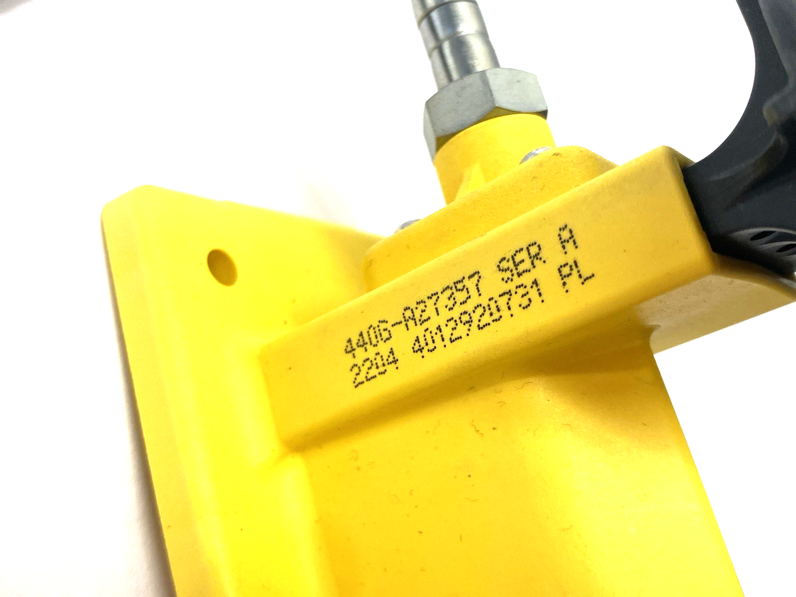 440G-A27357 | Allen Bradley Ser. A Guardmaster TLS-GD2 Flexible Release Cable 3m - New – Open box - Maverick Industrial Sales