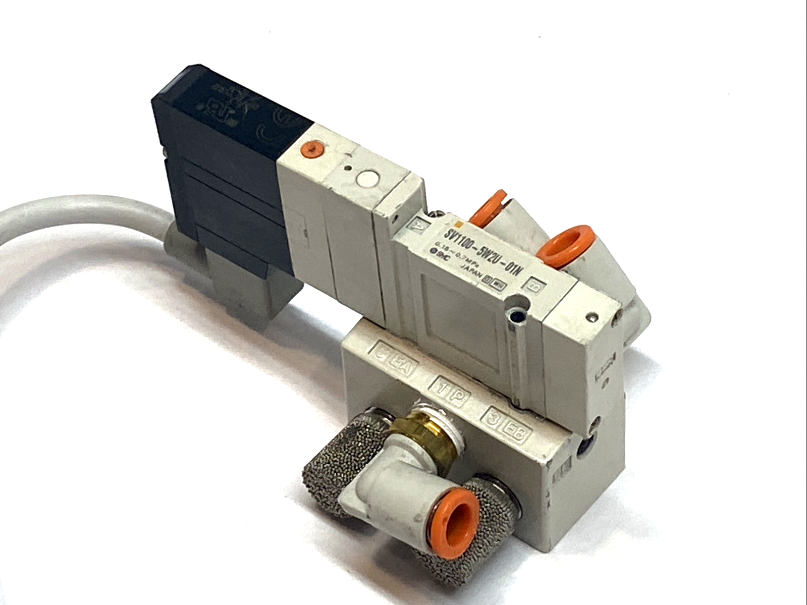 SV1100-5W2U-01N | SMC 5‑Port Solenoid Valve 2‑Position Single 24VDC MISSING SCREW - Used - Maverick Industrial Sales
