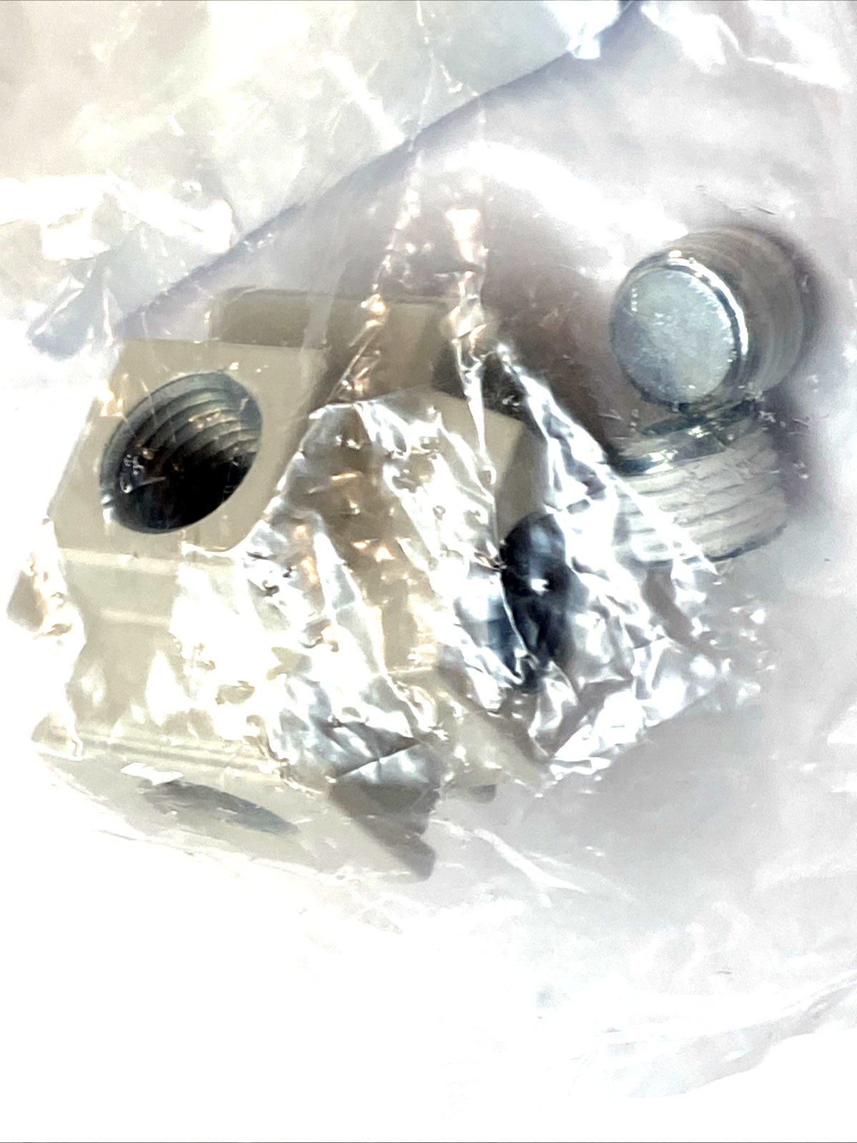 Y24-N02-A | SMC Cross Spacer for NPT AC20-A Modular FRL 1/4" - New - Maverick Industrial Sales