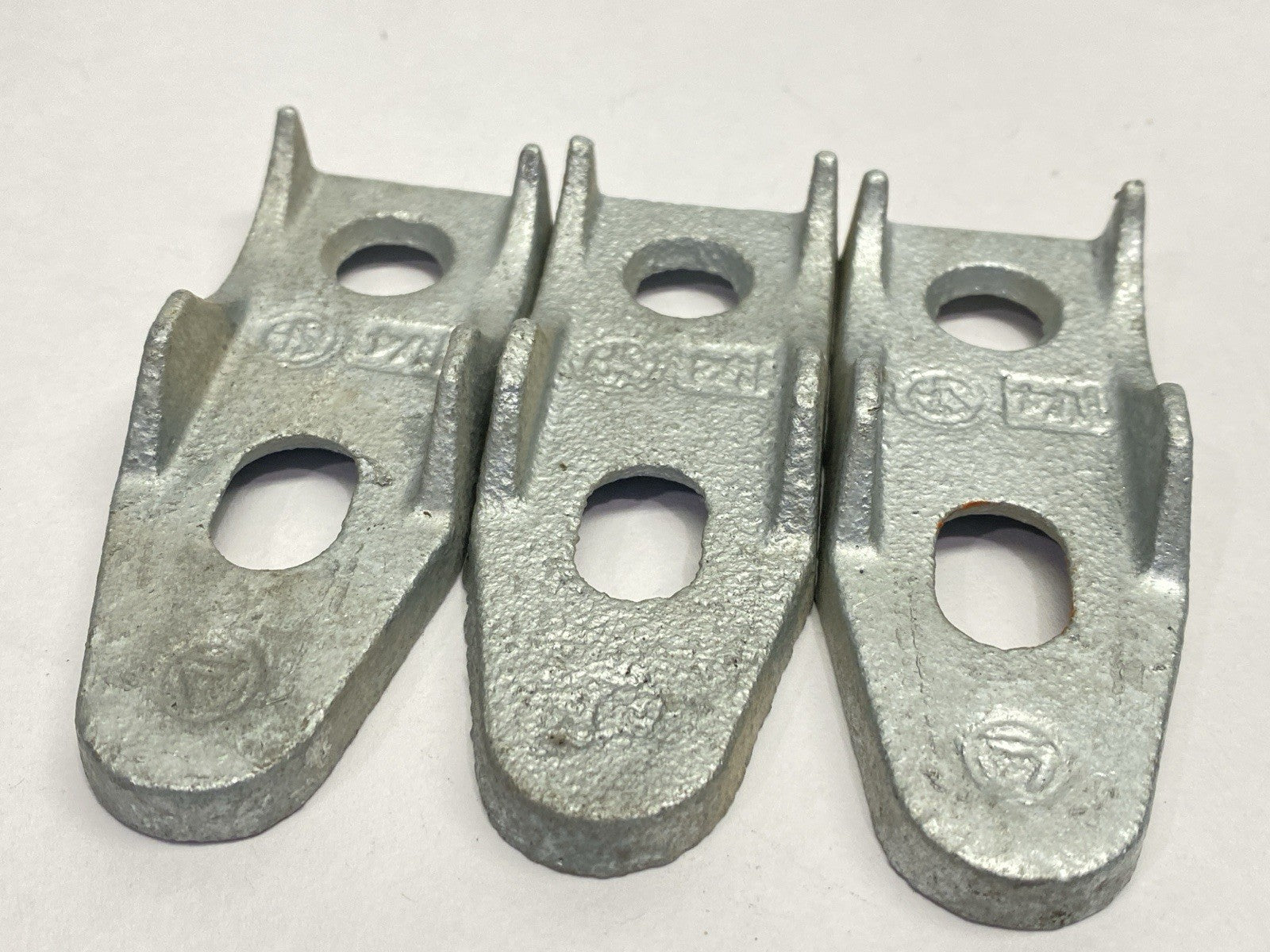 Appleton CLB125MN Conduit Clamp Back 1-1/4" LOT OF 3 - Maverick Industrial Sales