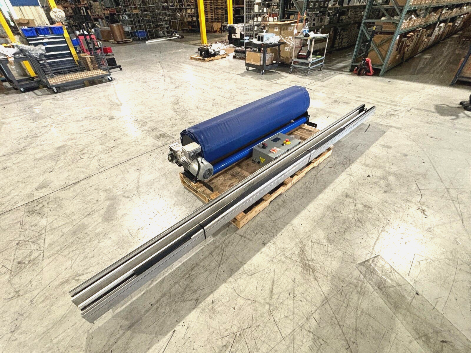 Albany Entre Matic RR300 Chill 6'x15' Insulated Power Rollup Door, 460V, ACS100 - Maverick Industrial Sales