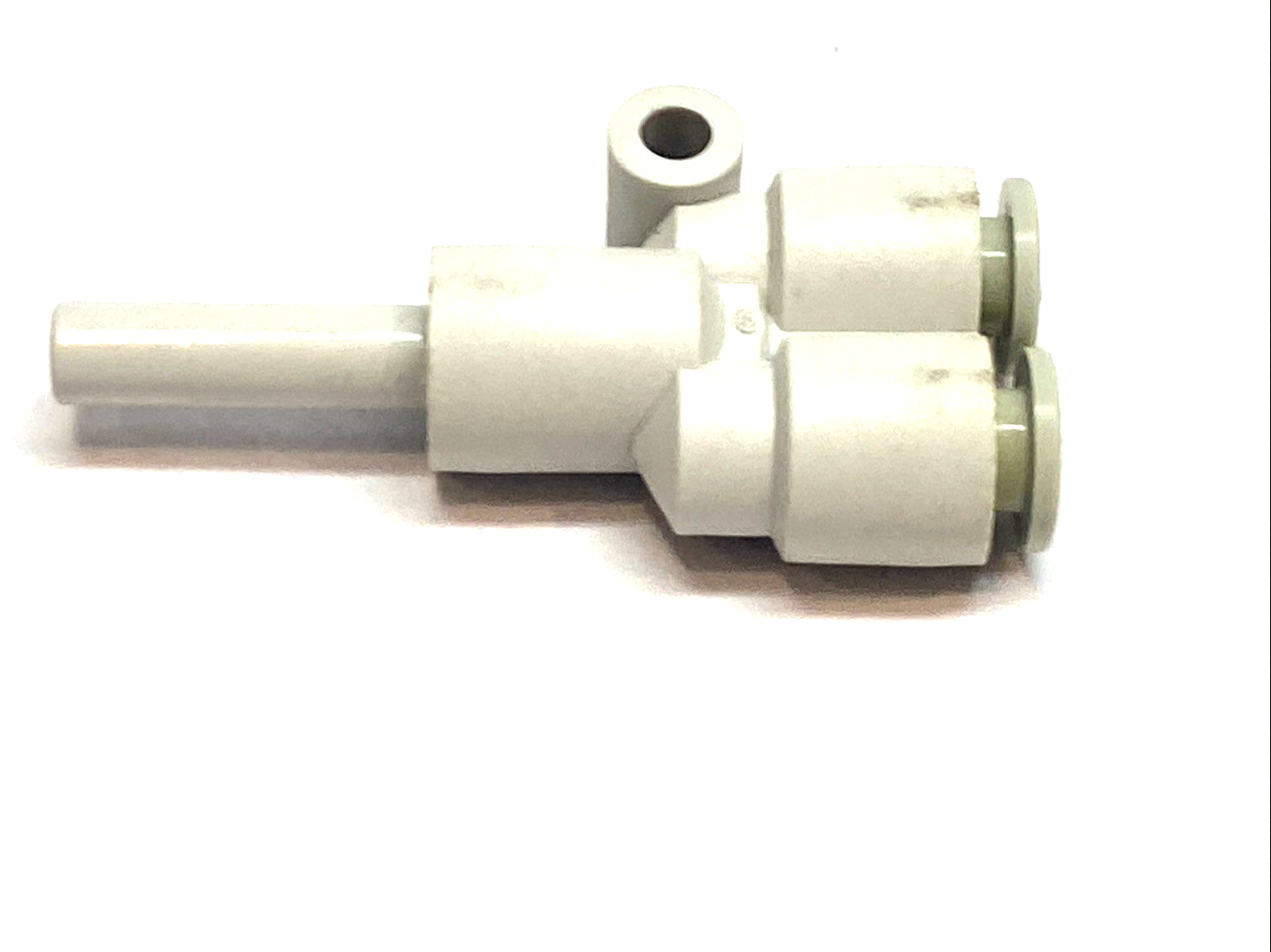 KQ2U06-99A | SMC Union Y Fitting 6mm Tube - One-Touch Pneumatic Coupler LOT OF 2 - Used - Maverick Industrial Sales