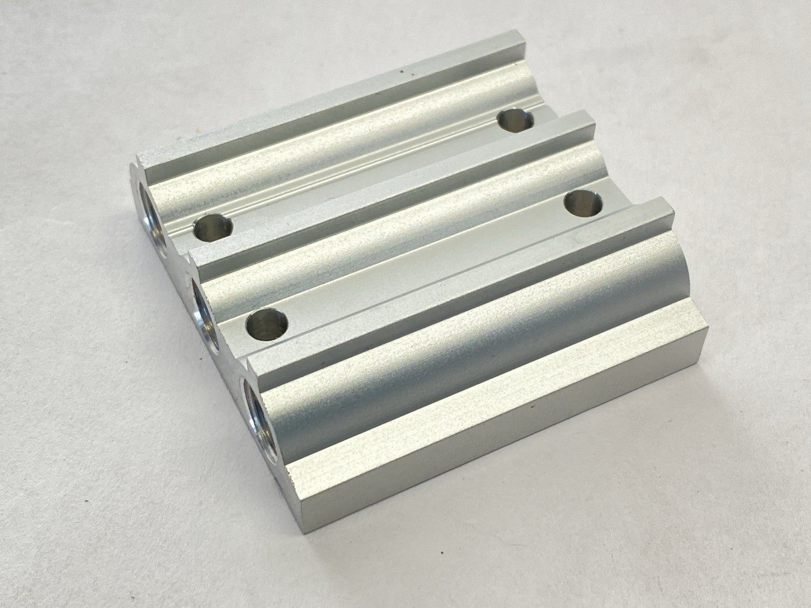 VABM-L1-14S-G14-3 | Festo Manifold Rail Pneumatic Valve Base 566619 - Used - Maverick Industrial Sales