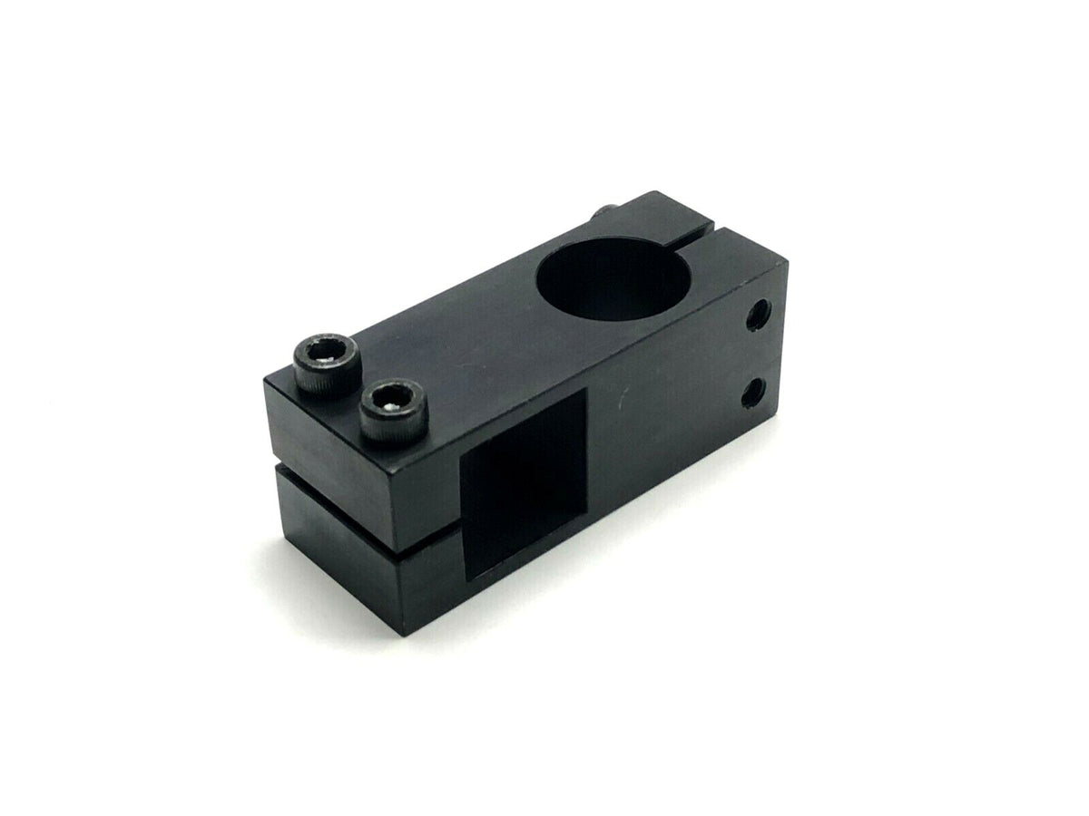 ALQD25 | MiSUMi Strut Clamp Perpendicular Configuration Post Dia. 25mm - New - Maverick Industrial Sales
