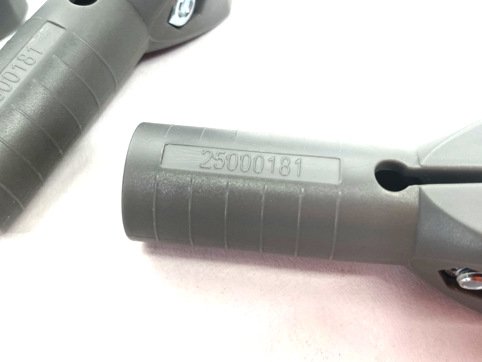 47559372