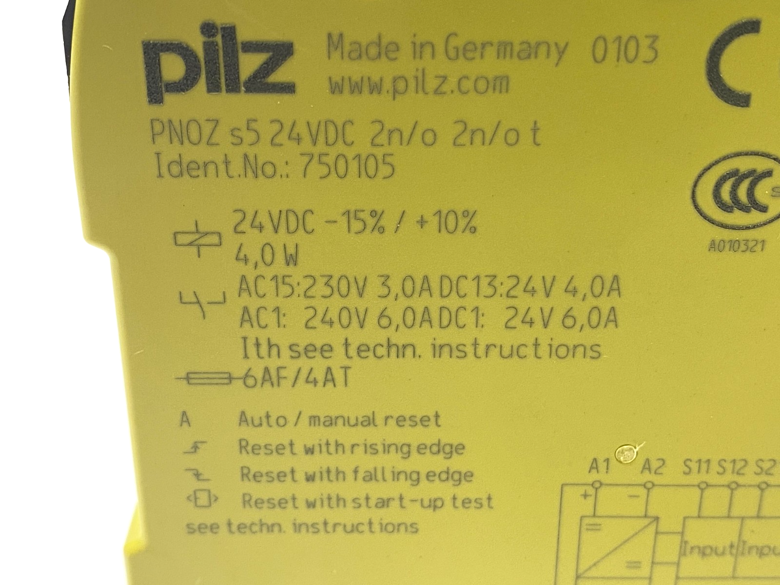 47561104