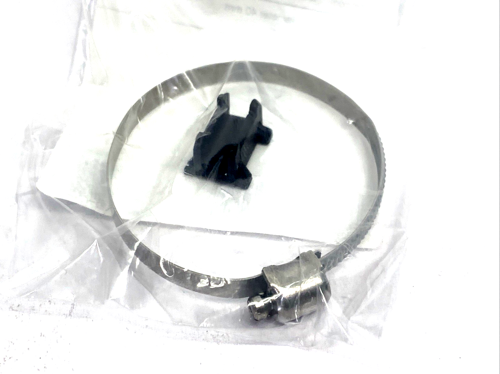 ifm E11819 Fixing Strap For Smooth Body Cylinder FIXING STRAP CLEAN-LINE CYL 2PK - Maverick Industrial Sales