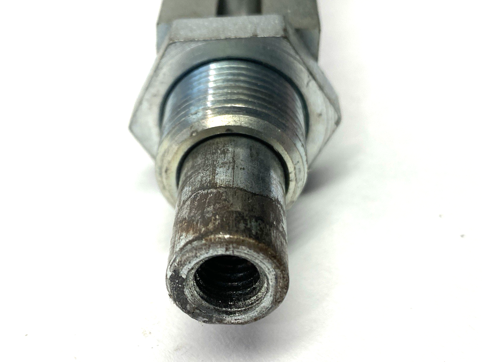 Destaco 6004 Straight Line Action Clamp - Maverick Industrial Sales