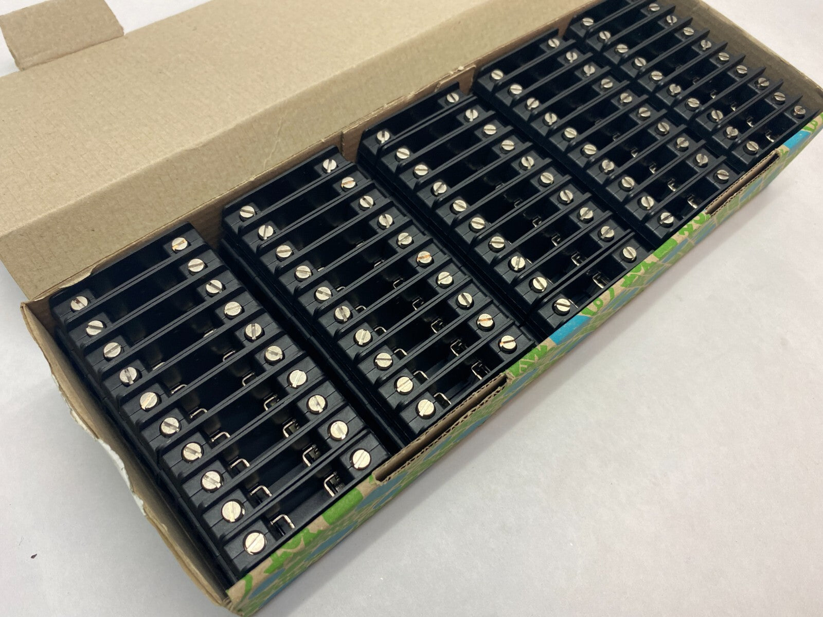 Phoenix Contact USIG Fuse Terminal Block Black 10.2mm Width 0920083 BOX OF 50 - Maverick Industrial Sales