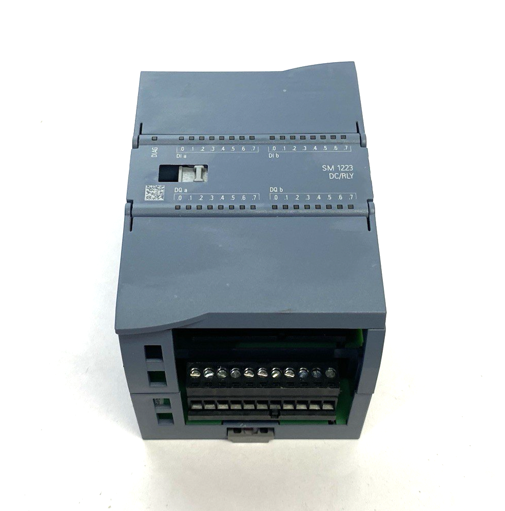 6ES7223-1PL32-0XB0 | Siemens SIMATIC S7-1200 Digital I/O Mod. SM 1223 16 DI/16 DO - Used - Maverick Industrial Sales
