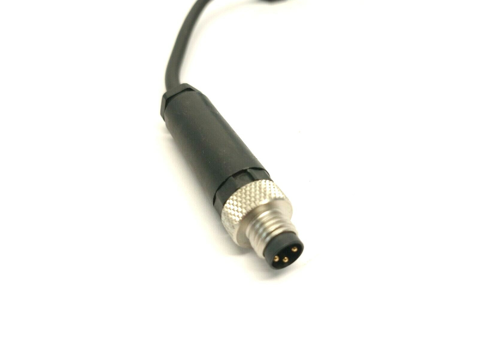 Keyence AP-V41AW Digital Pressure Sensor Amplifier Unit Main Unit NPN - Maverick Industrial Sales