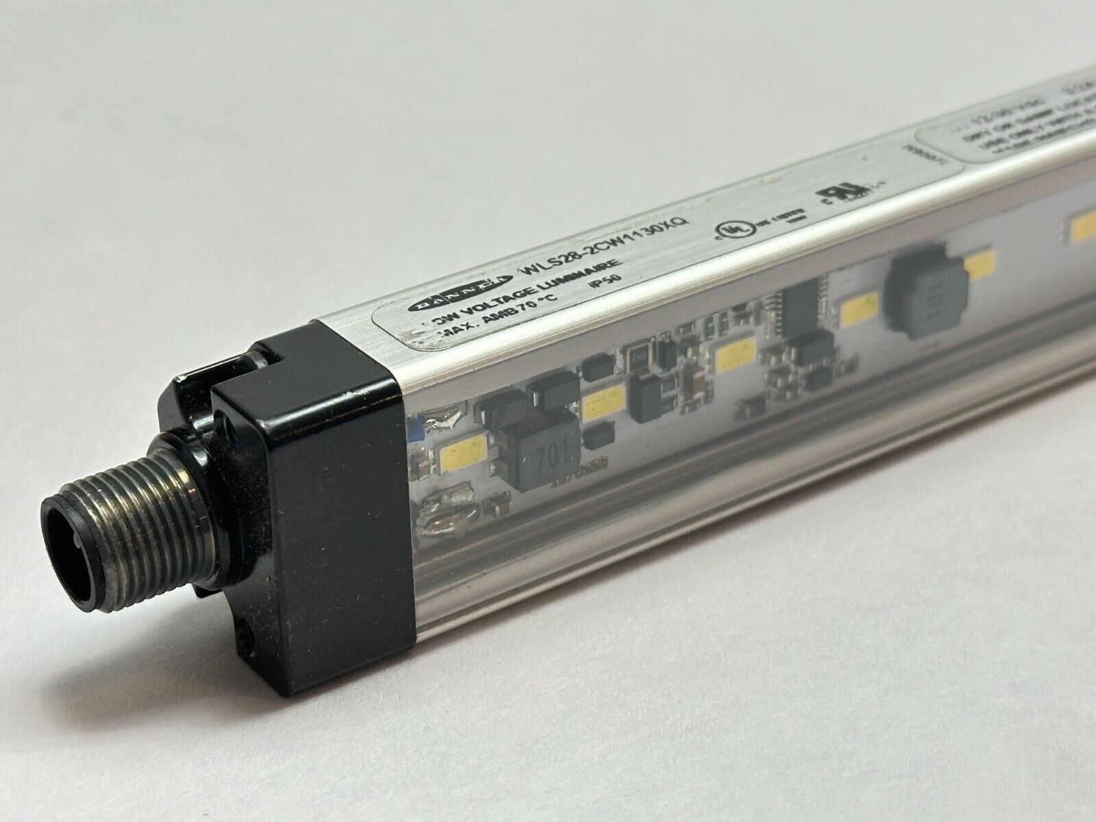 Banner WLS28-2CW1130XQ LED Work Light Strip M12 1130mm 87801 - Maverick Industrial Sales