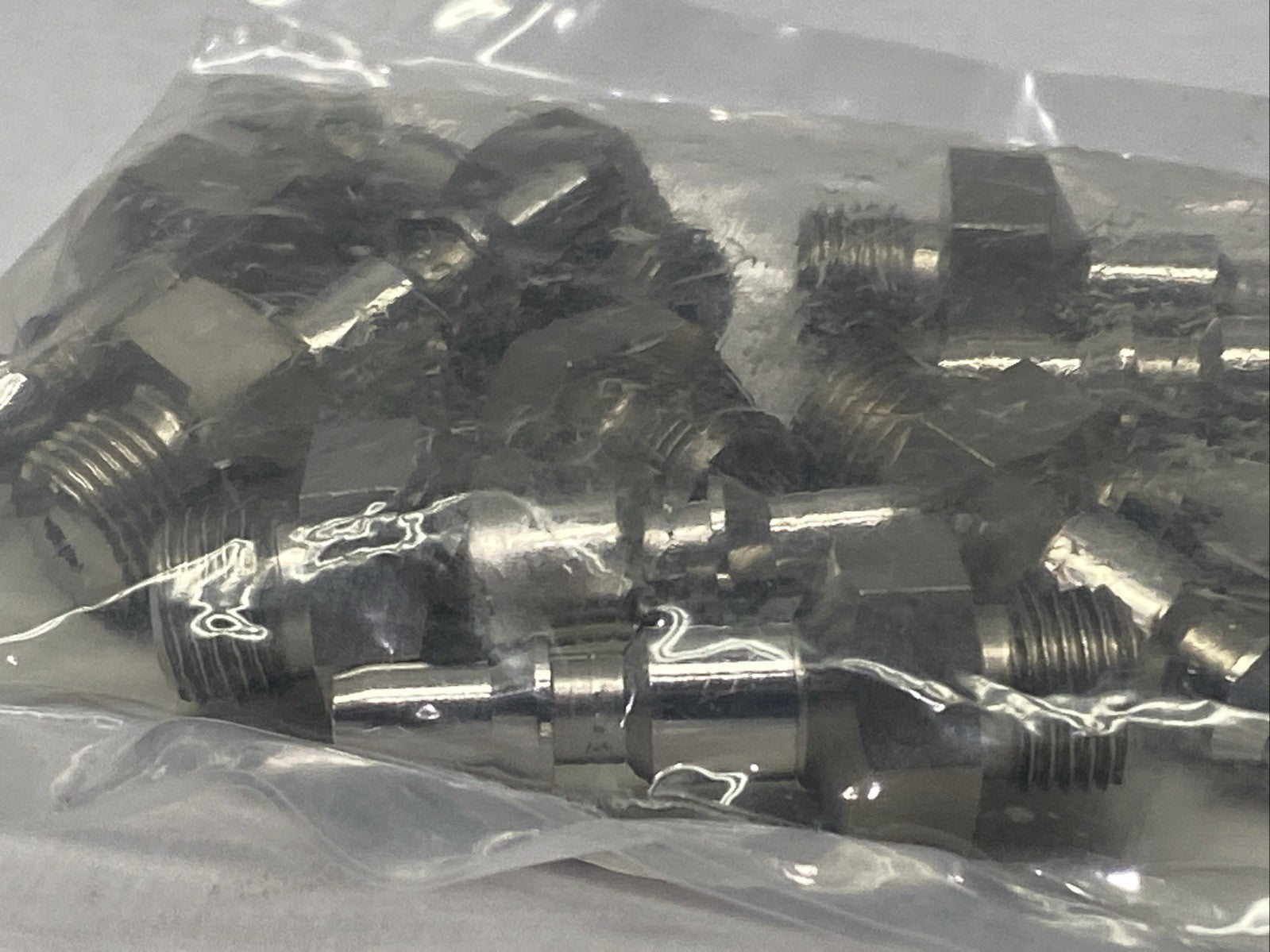 Staubli RBE03.6150 Quick Release Fitting 1/4" NPT LOT OF 10 - Maverick Industrial Sales