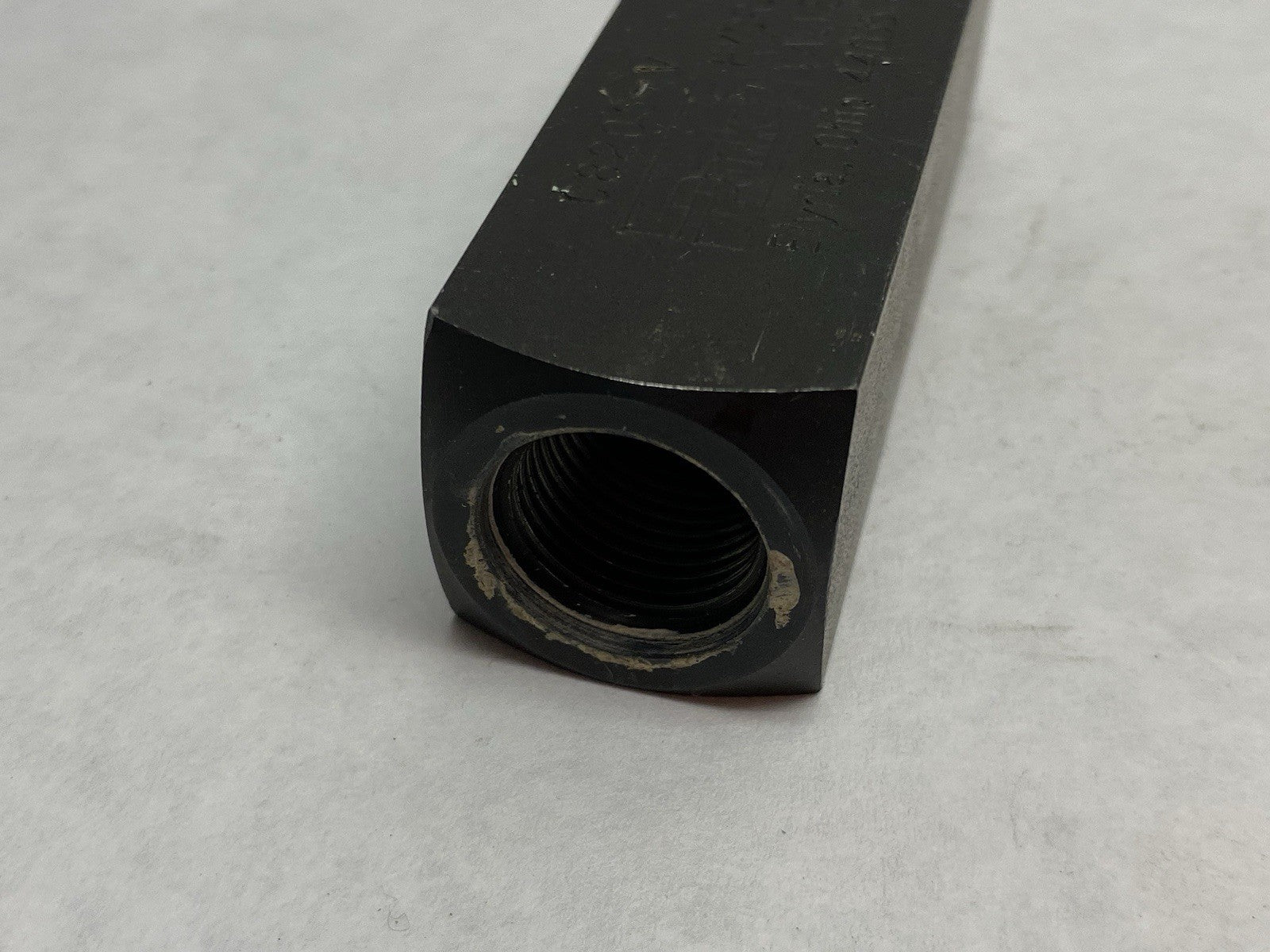 Parker C820S-V Colorflow In-line Check Valve, Hydraulic 5000psi - Maverick Industrial Sales