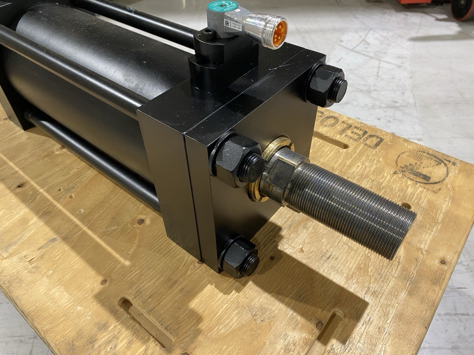 Parker Hannifin 1H2H0A00261736 Cylinder 5.00CBB2HKNAT1S13AC9.500 - Maverick Industrial Sales