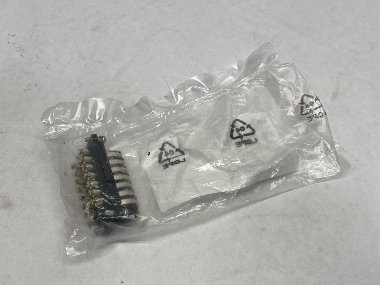 Harting 09700142811 STAF 14 FE-S Screw Terminal Insert Size 10A 14-Pin Female - Maverick Industrial Sales