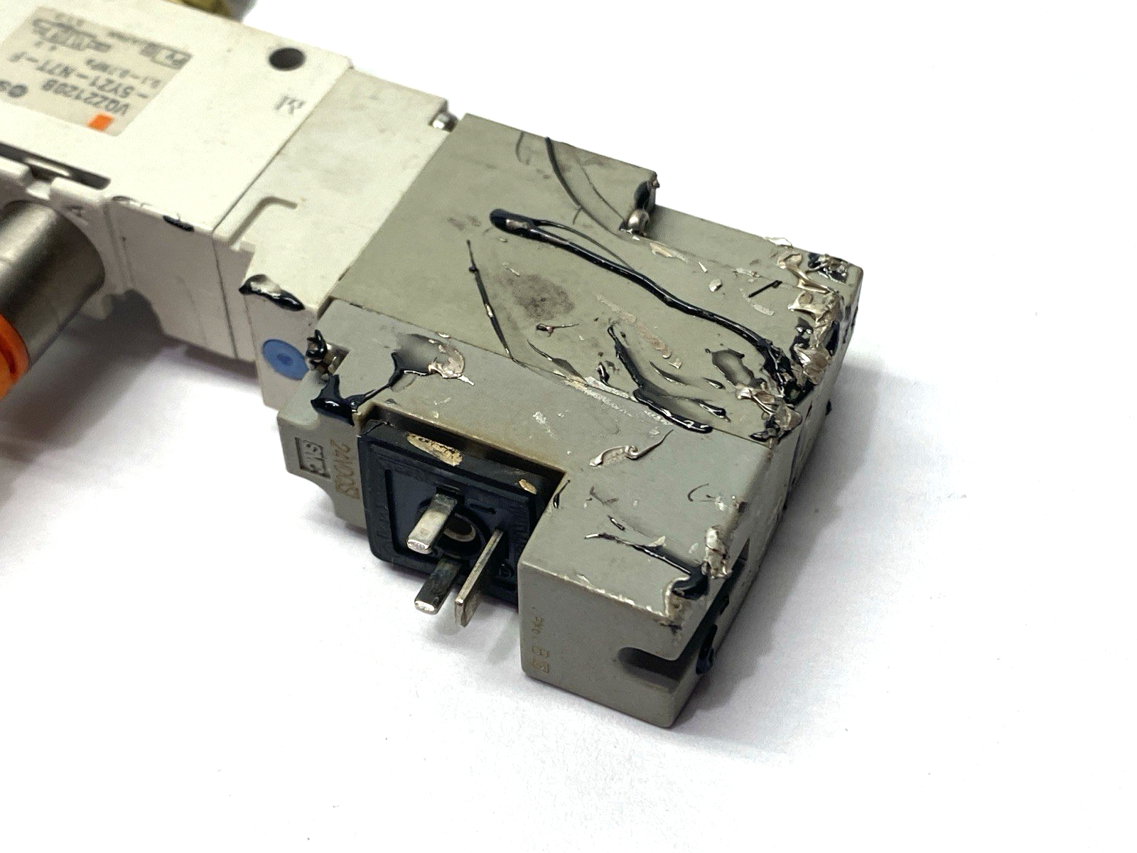 SMC VQZ2120B-5YZ1-N7T-F Solenoid Valve 1/4" Ports - Maverick Industrial Sales