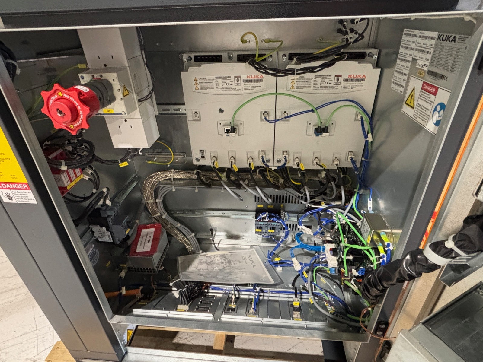 Kuka KR 120 R3100-2 / FLR Robot System KR C4 NA UL Control Cabinet GA20 A (2021) - Maverick Industrial Sales