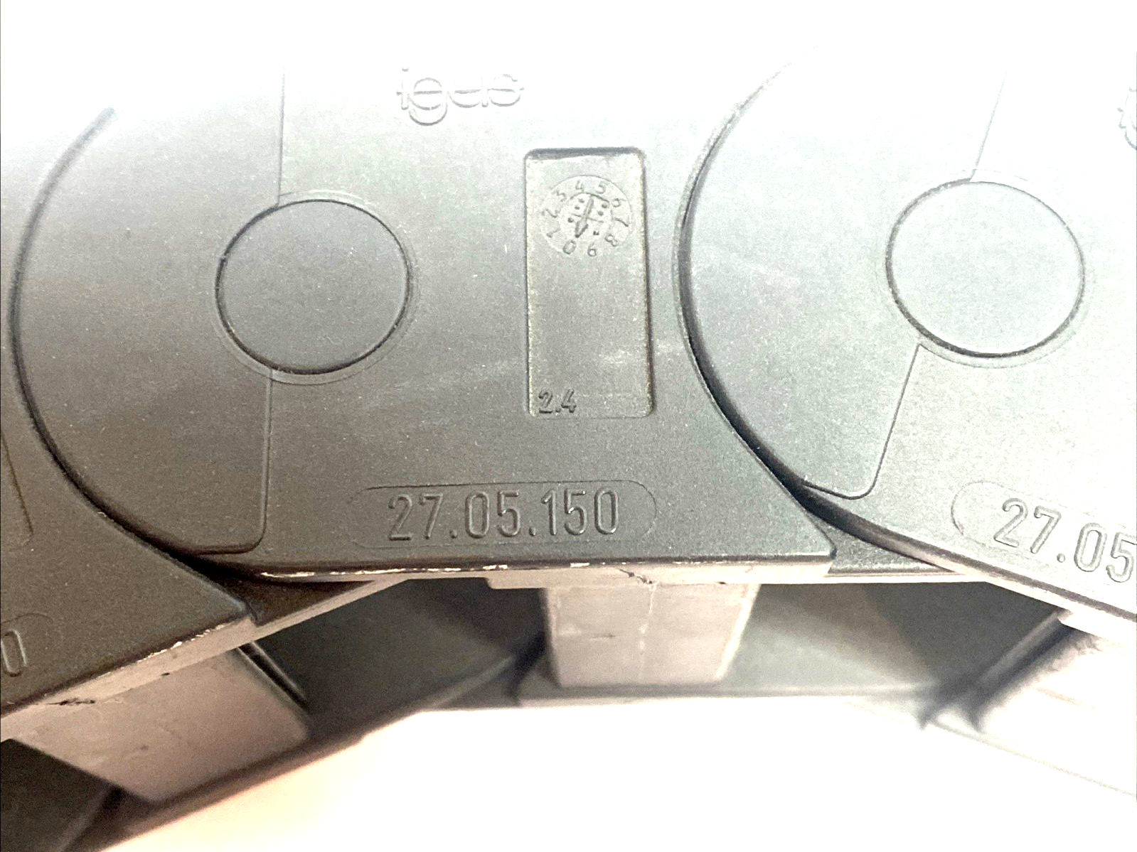 Igus 27.05.150 Energy Chain Cable Carrier 11 Links - Maverick Industrial Sales