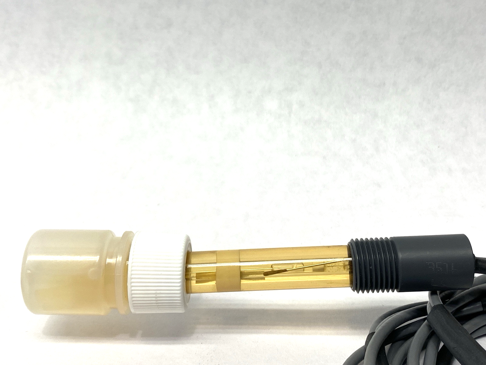 Wheaton 1315-LC pH Sensor Double Lead BNC Connector - New – Open box - Maverick Industrial Sales