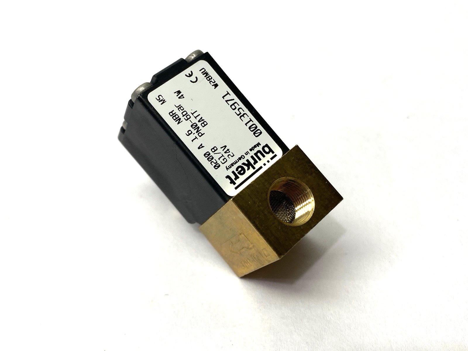 00135971 | Burkert Solenoid Valve 2/2-Way 24V - New – Open box - Maverick Industrial Sales
