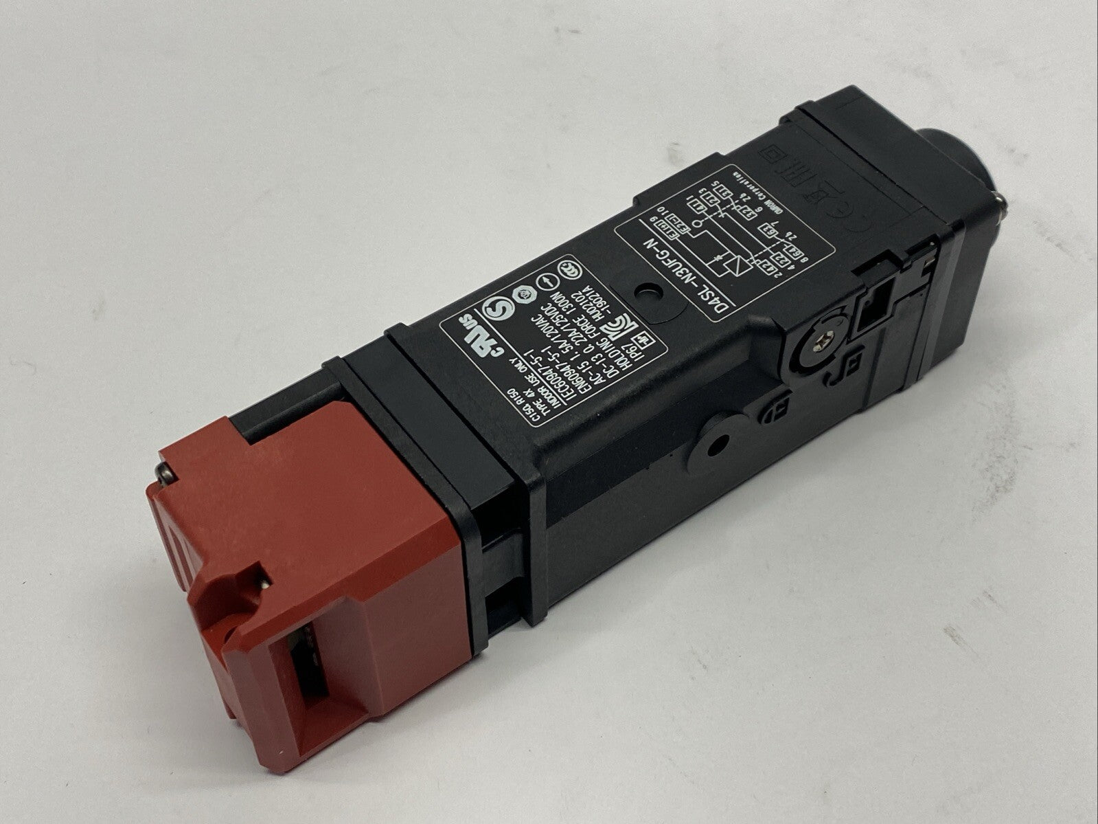 Omron D4SL-N3UFG-N Guard Lock Safety Door Switch - New – Open box - Maverick Industrial Sales