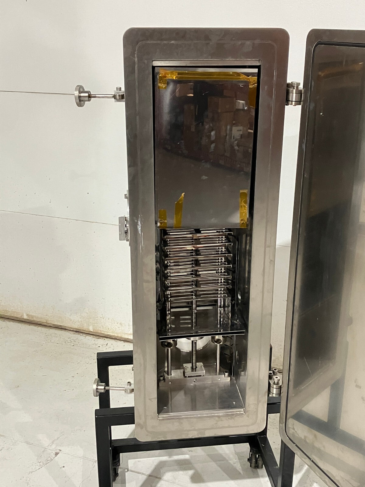 Unknown | Stainless Steel High Vacuum Chamber D-Shaped CF ConFlat Ports Cryogenic UHV - New – Open box - Maverick Industrial Sales