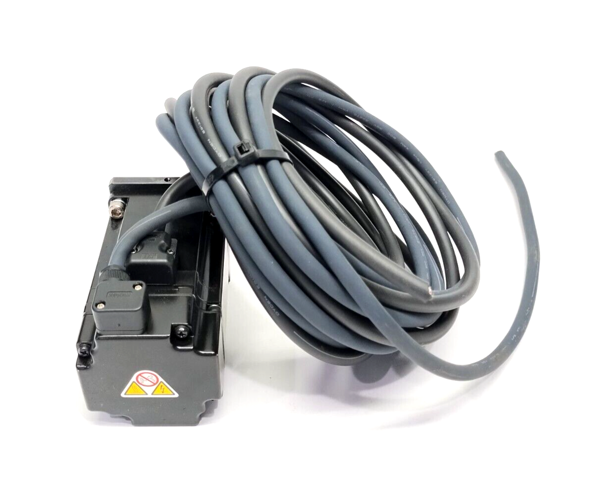 Yaskawa SGMJV-04A3A61 AC Servo Motor 400W 200V 2.7A 3PH - Maverick Industrial Sales