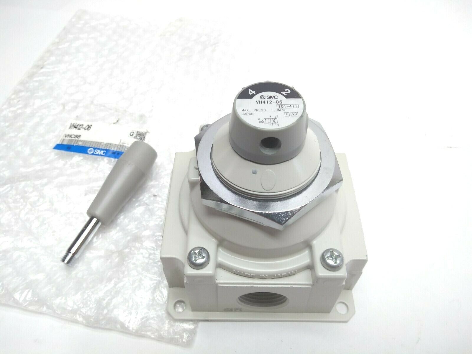 SMC VH412-06 Mechanical Pneumatic Hand Valve - Maverick Industrial Sales