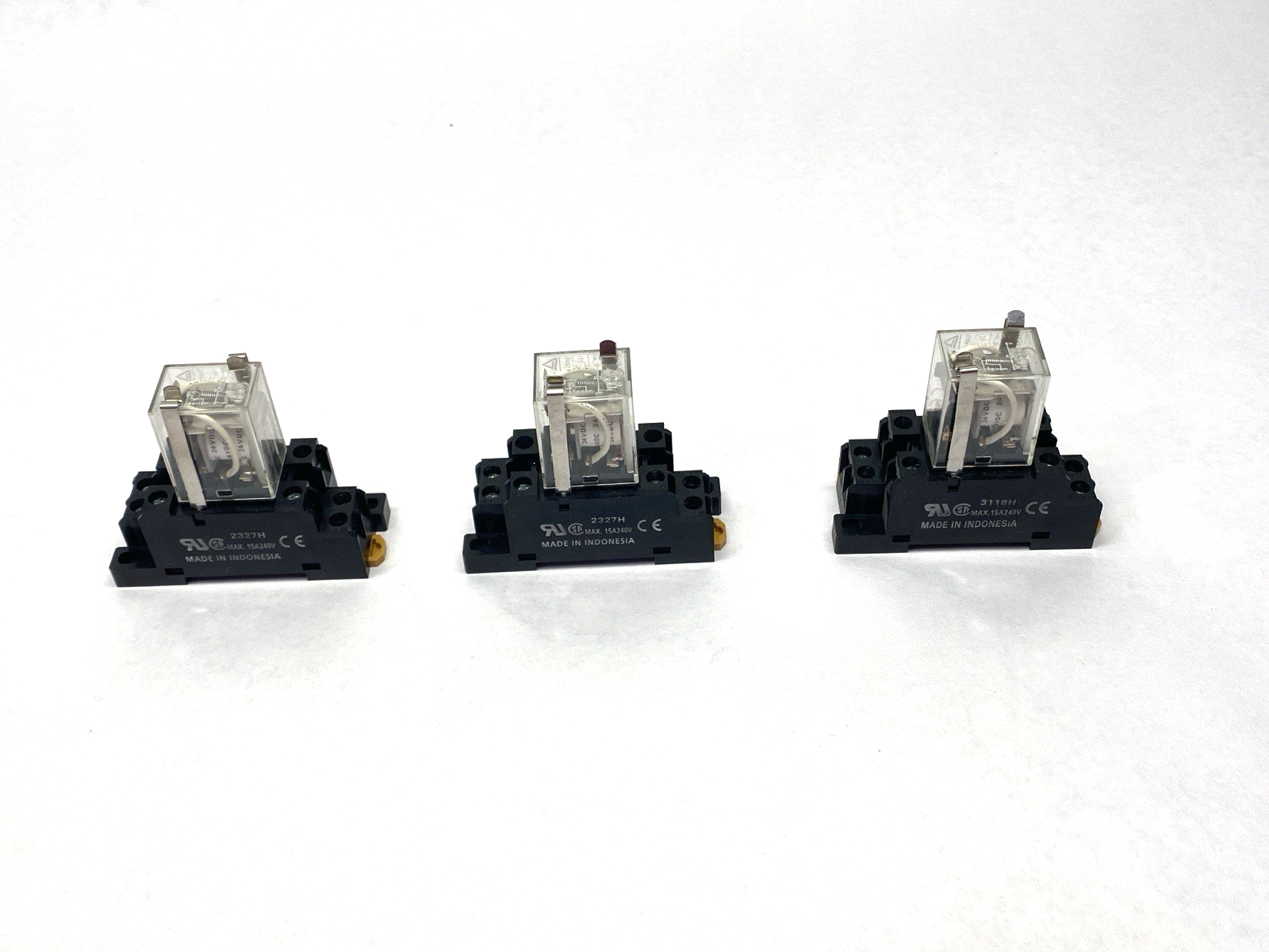 Omron LY2-DC24 Relay 24VDC 10A w/ Socket Base 240V 15A LOT OF 3 - Maverick Industrial Sales