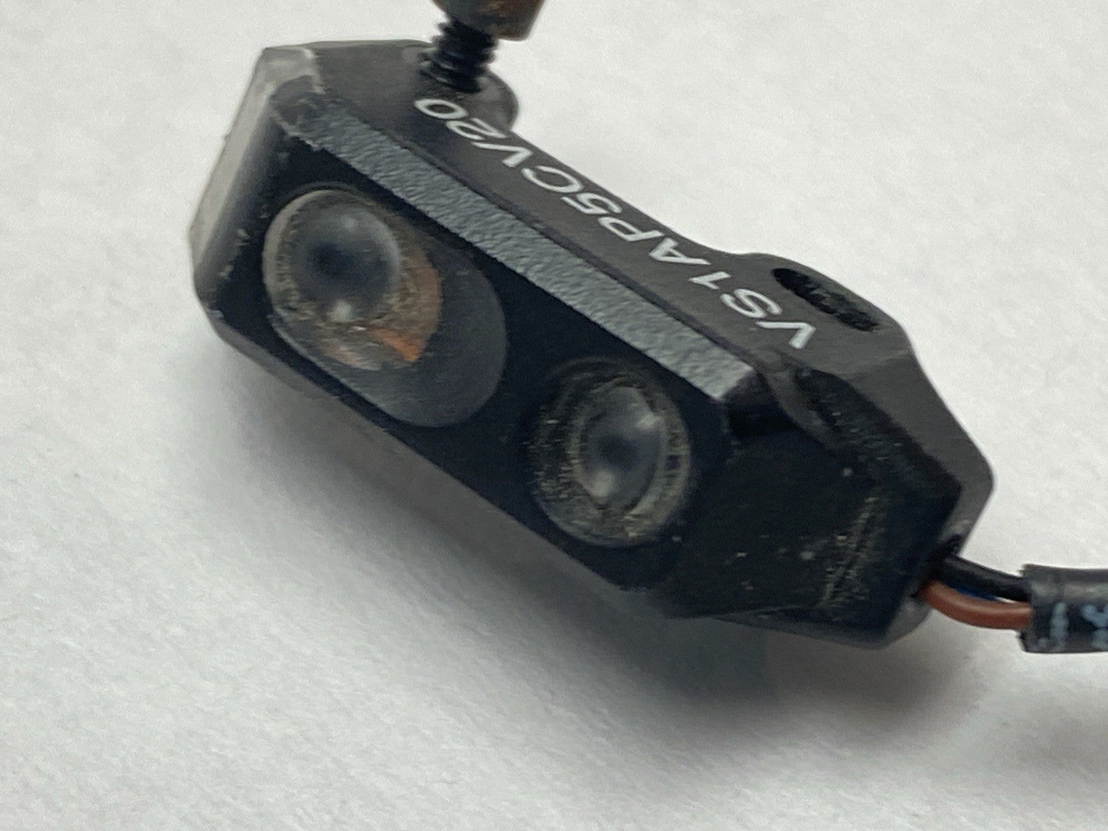 VS1AP5CV20 | Banner Self-Contained Convergent-Mode Sensor 56498 - Used - Maverick Industrial Sales
