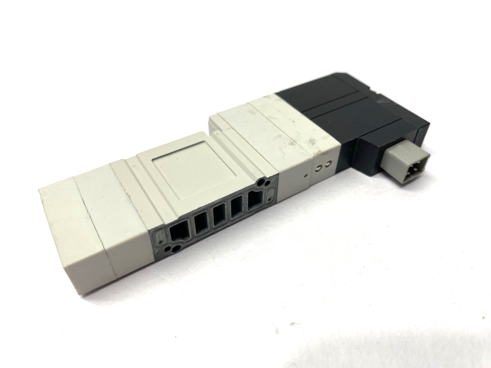 SV1400-5FU | SMC Pneumatic Solenoid Valve 5-Port 24VDC 0.2-0.7MPa - Used - Maverick Industrial Sales