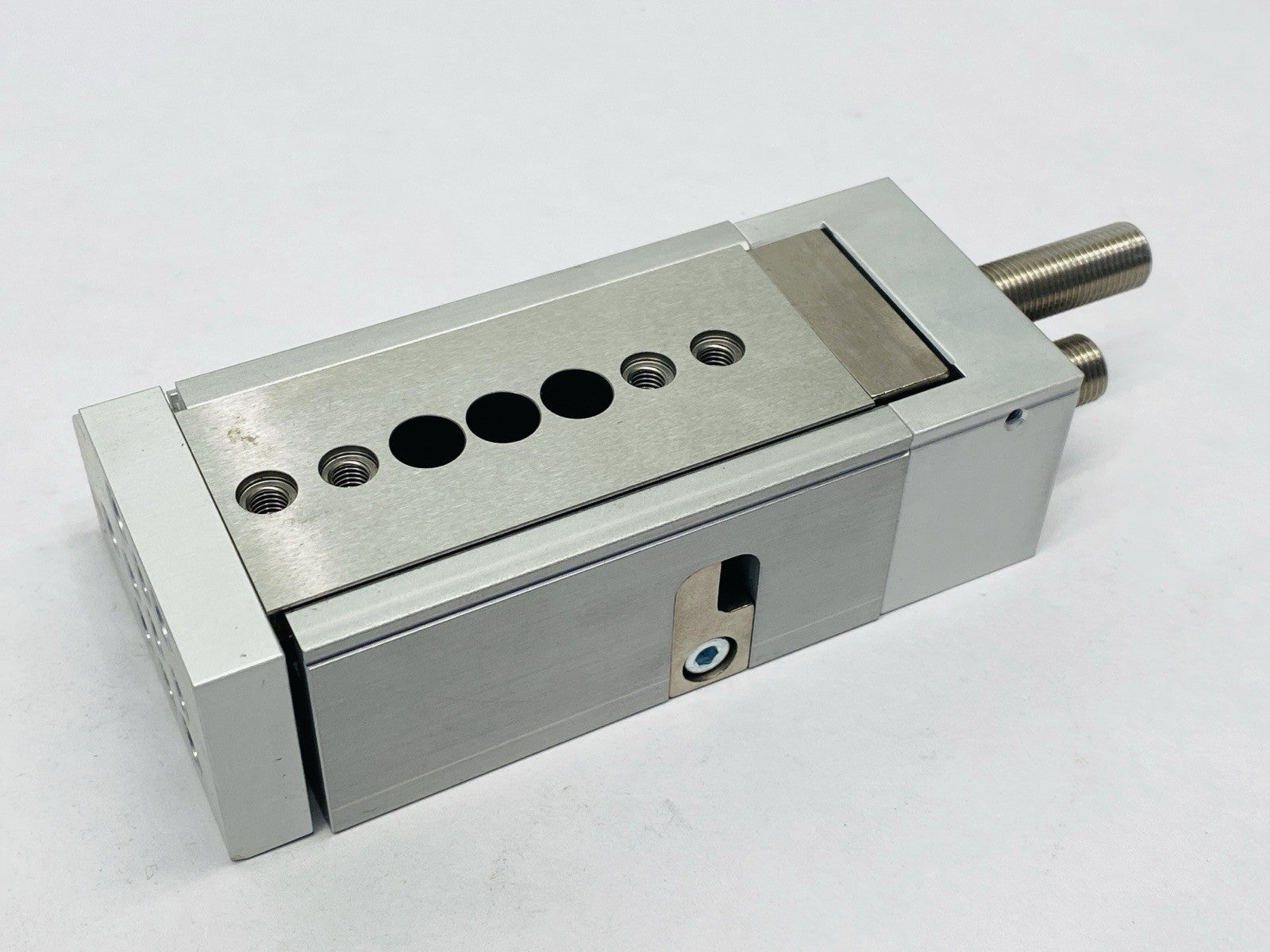 Festo DGSL-12-20-PA Pneumatic Mini Slide 16mm Diam 20mm Stroke 543962 - Maverick Industrial Sales