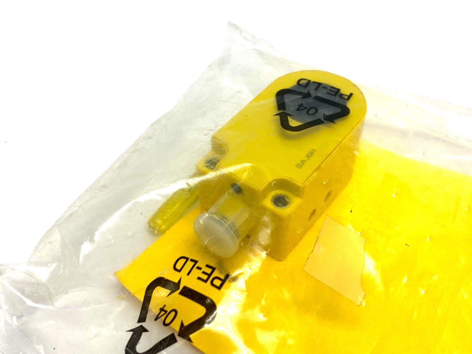 Turck Bi6R-W30-DAN6X-H1141 Inductive Ring Sensor 10-30VDC 14037 - Maverick Industrial Sales