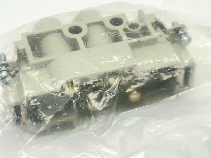 Harting 09380062611 Han K4/0-STI-S Han-Com Male 4-Pin Connector 16B - Maverick Industrial Sales