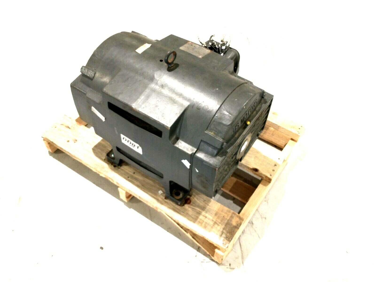 Nidec Motor Corp. D125P2FS DD01 Three-Phase General Purpose Motor 125HP 1780RPM - Maverick Industrial Sales
