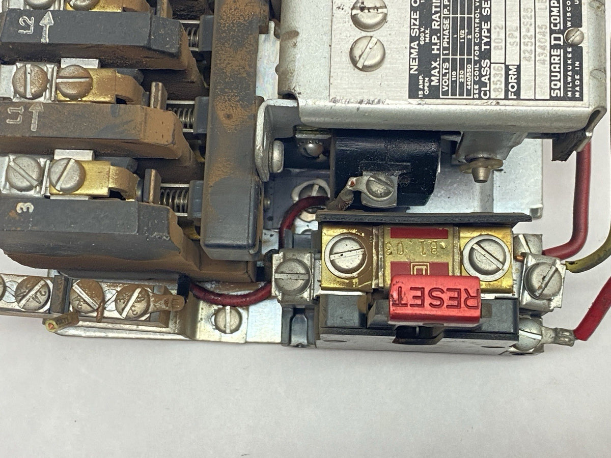 4252-S25 434045 LE | Square D Class 8536 Type B0-2 Series A Circuit Breaker - For parts or not working - Maverick Industrial Sales