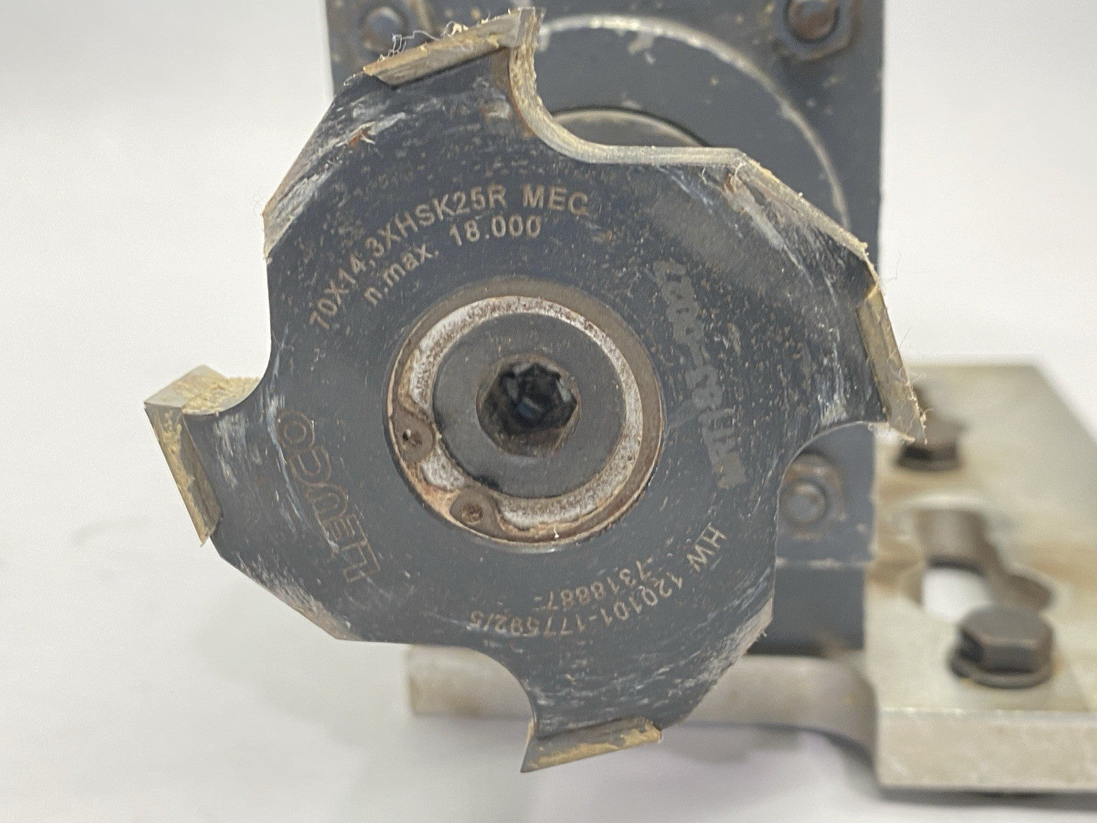 Perske Spindle Motor 11500RPM Clockwise w/ Leuco HW 120101-177592/5-7318887 - Maverick Industrial Sales