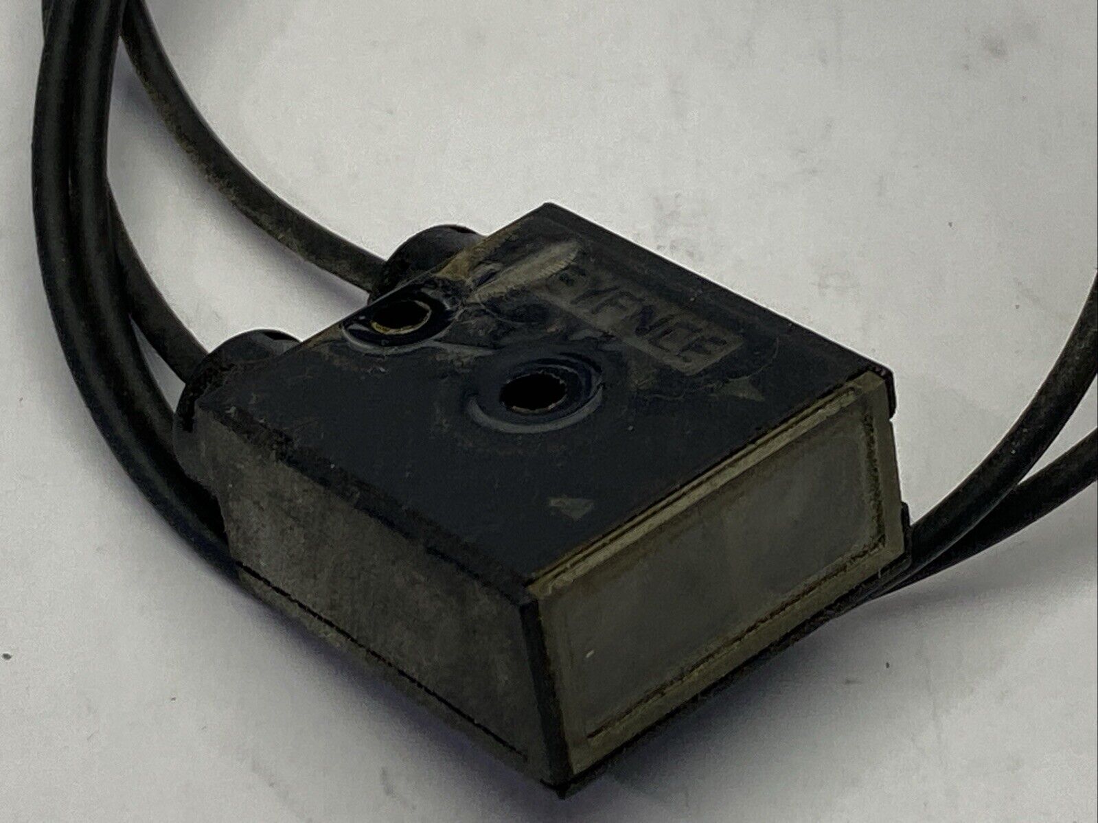Keyence CZ-40 Reflective Sensor Head Spot Type Long-Distance - Maverick Industrial Sales