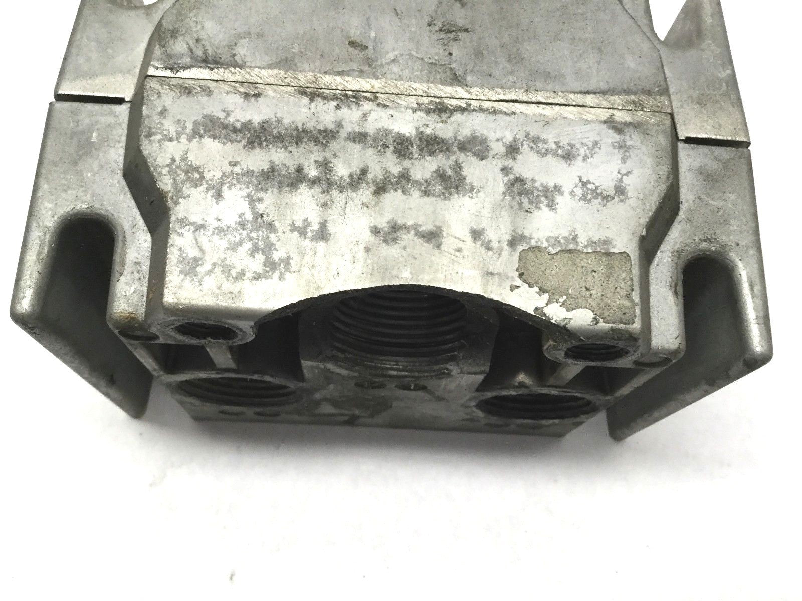 Rexroth P68431 Endplate Set - Maverick Industrial Sales