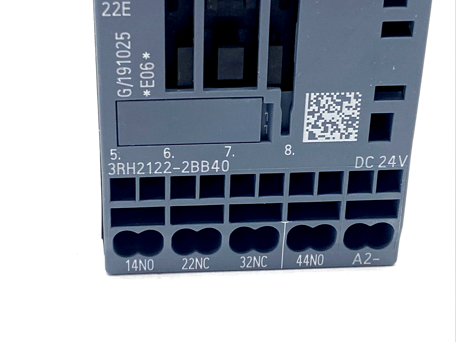 Siemens 3RH2122-2BB40 Contactor Relay 2 NO + 2 NC, 24V DC - Maverick Industrial Sales